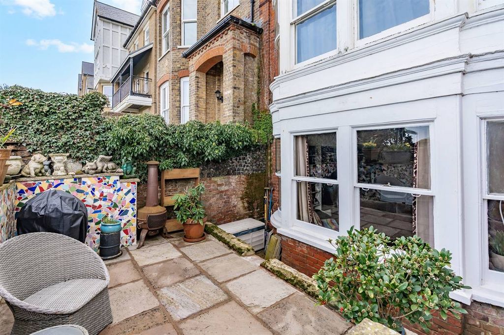 Additional image 16 of 2 bed flat for saleCentral Parade, Herne Bay CT6