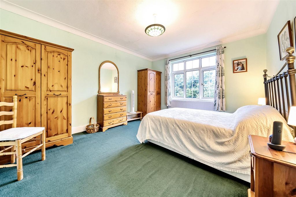 Additional image 12 of 4 bed detached house for saleChurch Road, Hayes UB3
