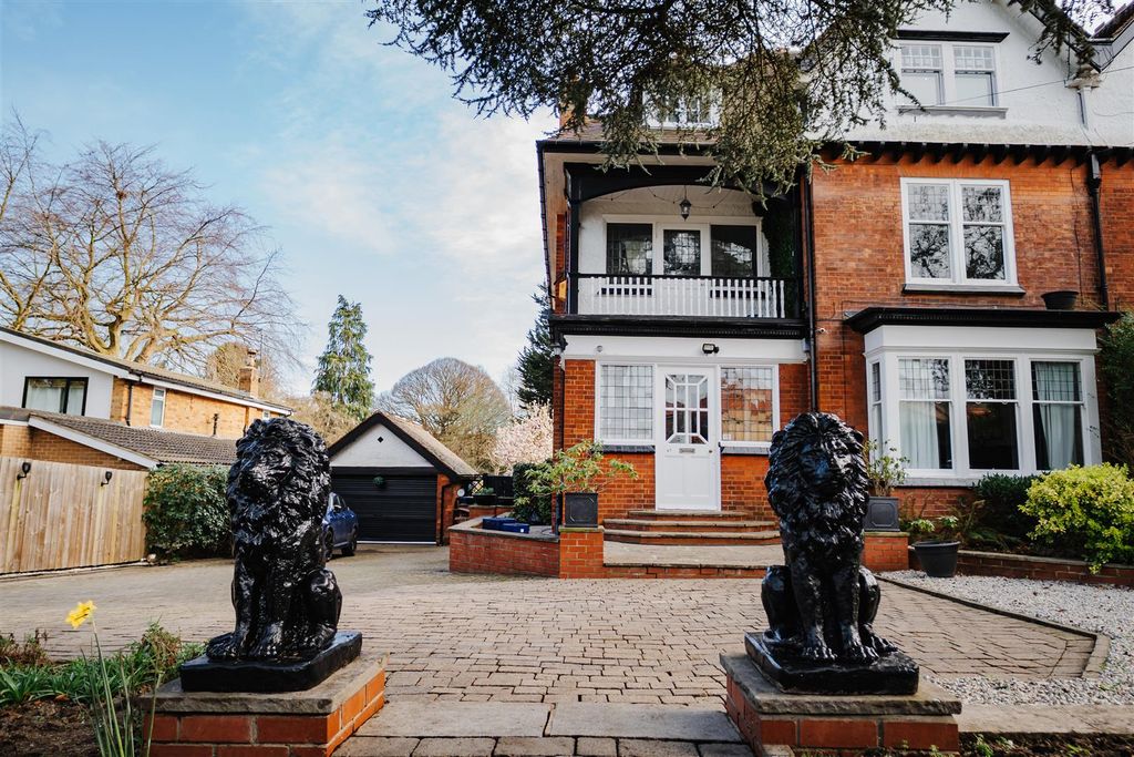 Additional image 4 of 6 bed semi-detached house for saleFerriby Road, Hessle HU13
