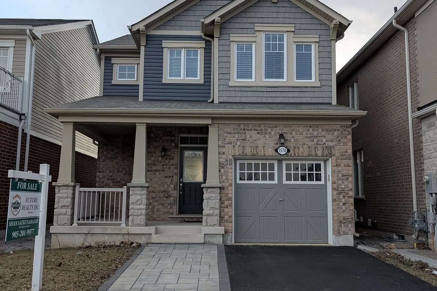 1574 Clitherow Street photo 3