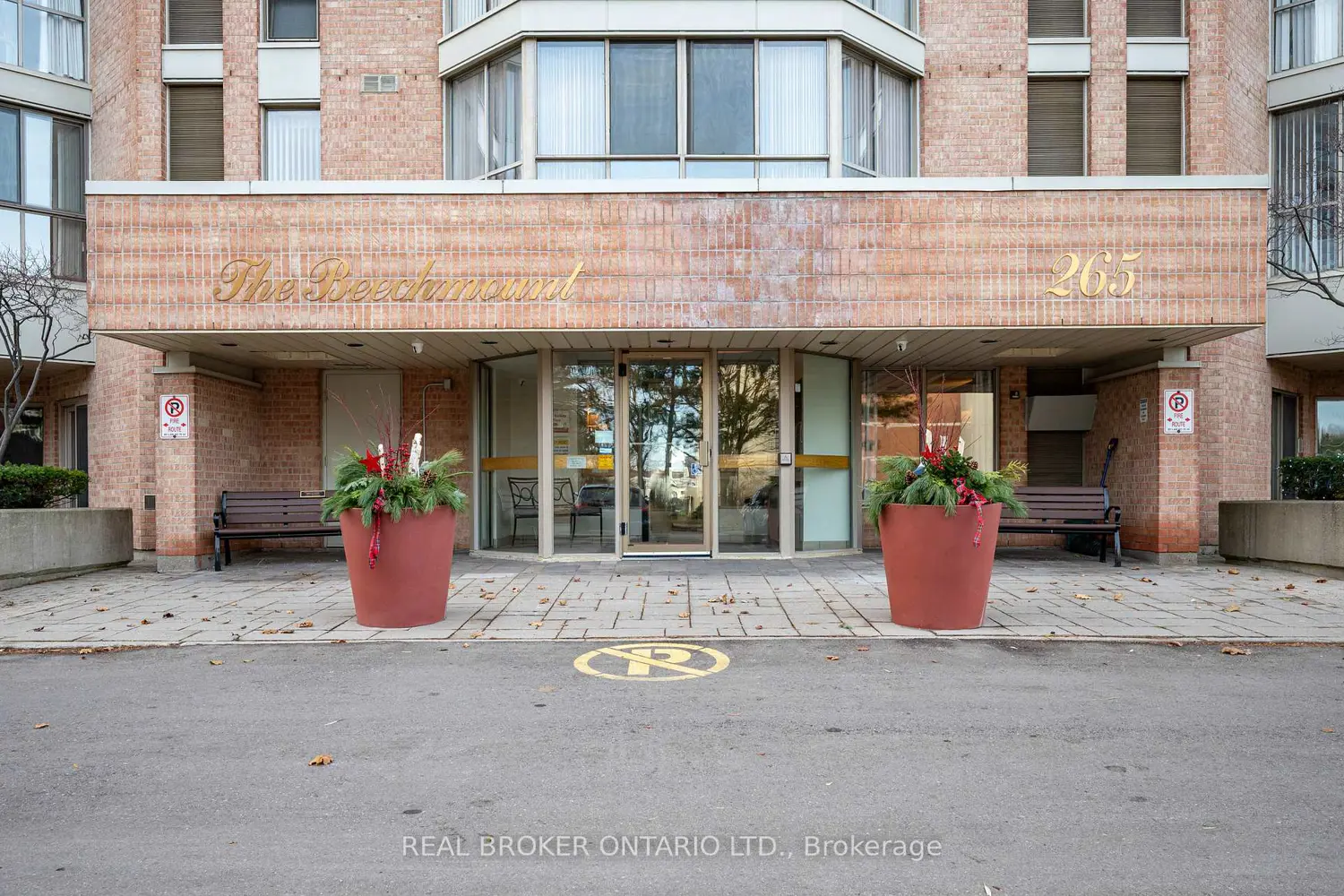 265 Westcourt Place 101