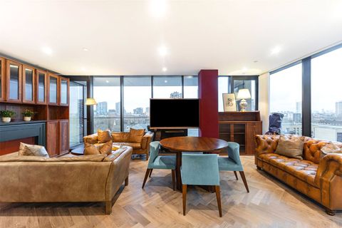 Merino Gardens, Wapping, London E1W