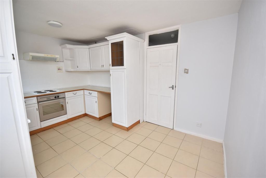 Additional image 6 of 2 bed flat for saleKhormaksar Drive, Nocton, Lincoln LN4