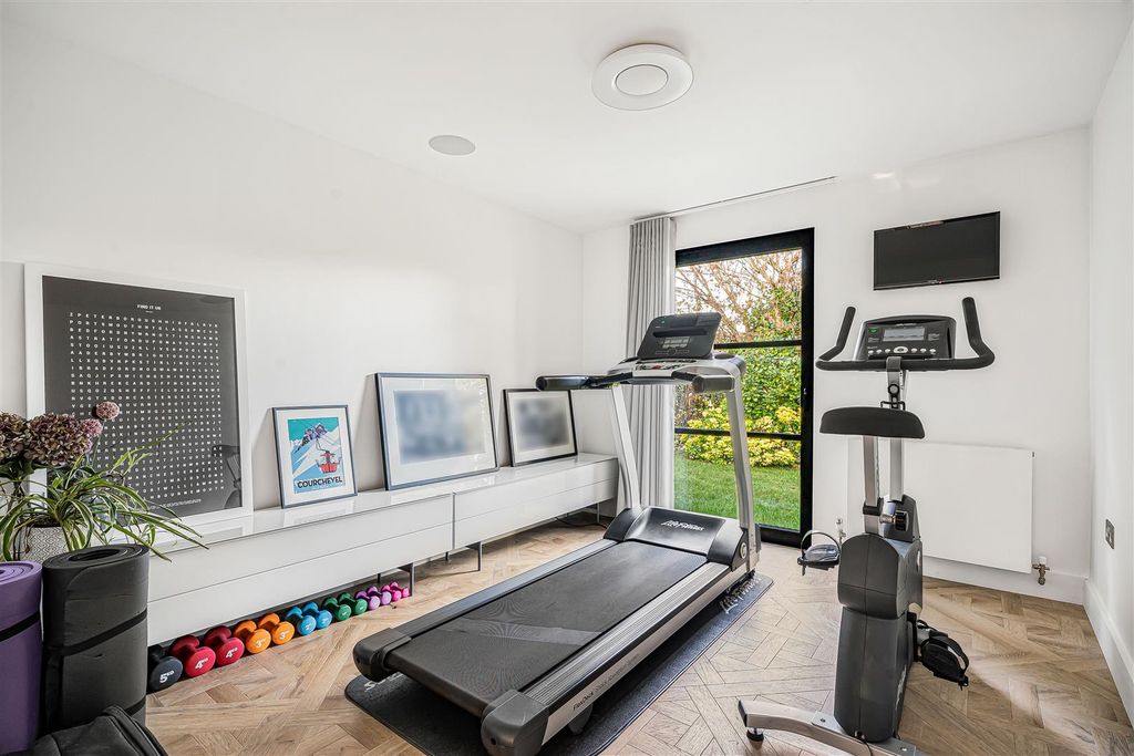 Additional image 17 of 4 bed detached bungalow for saleWatermill Lane, Hertford SG14
