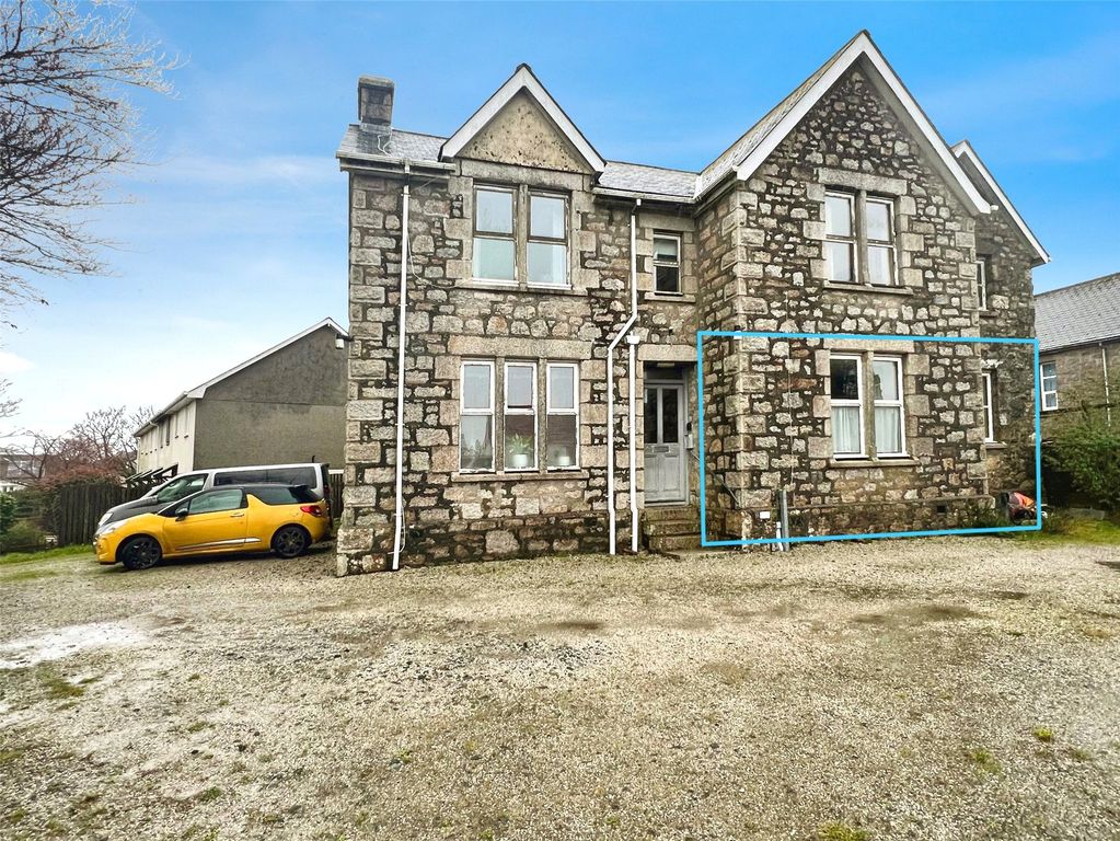 2 bed flat for saleNew Road, Troon, Camborne TR14