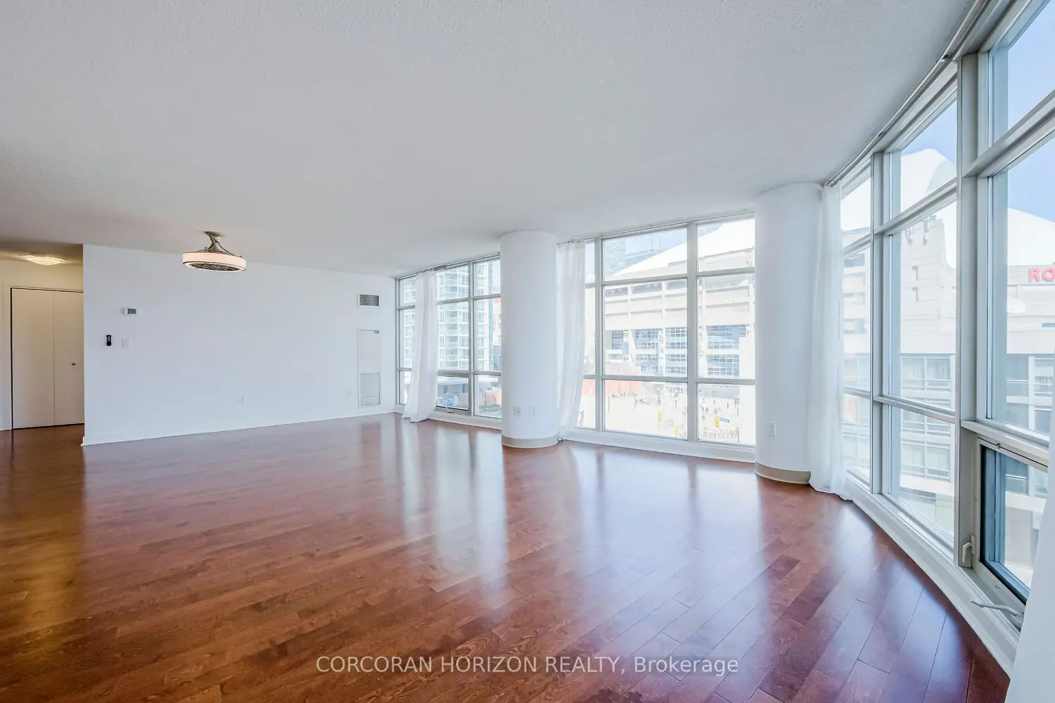 Additional image 7 of 10 Navy Wharf Court 609