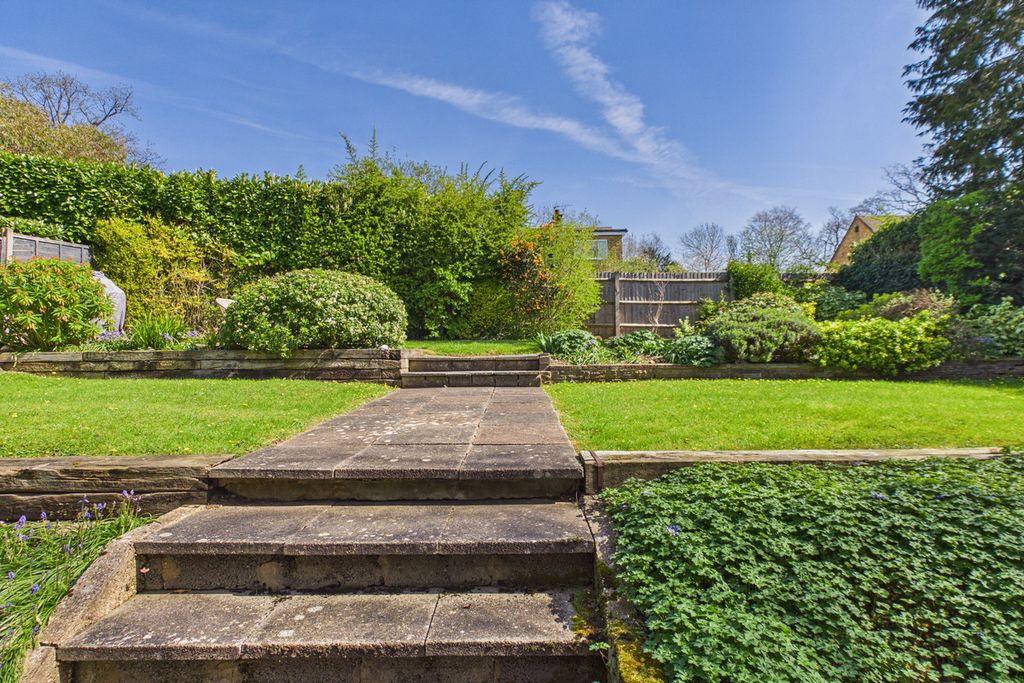 Additional image 10 of 4 bed detached house for saleParkhill Road, Hemel Hempstead HP1