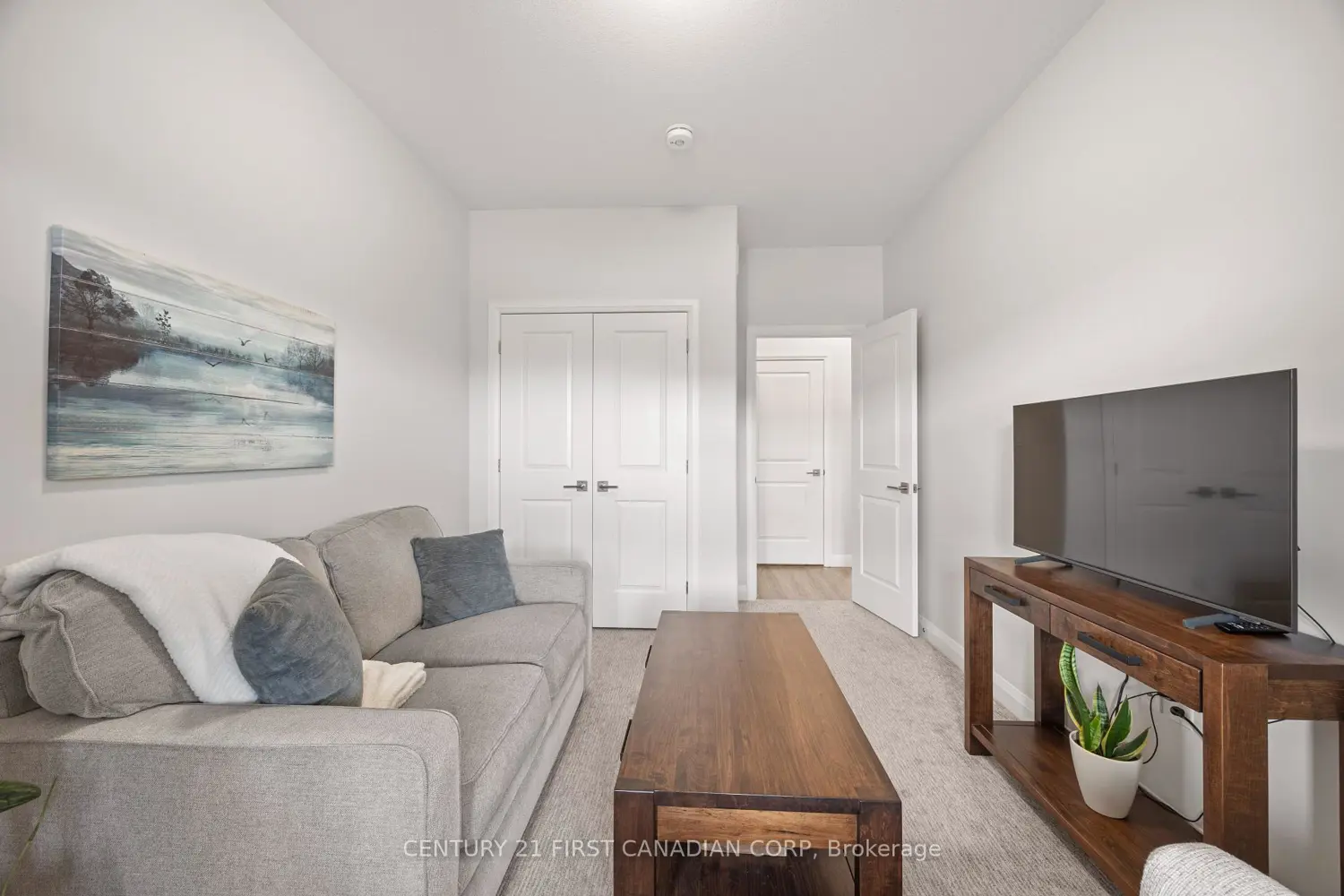 Additional image 10 of 100 Rowe Avenue