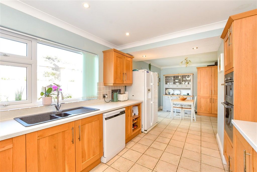 Additional image 2 of 5 bed detached house for saleLangbrook Close, Langstone, Havant, Hampshire PO9