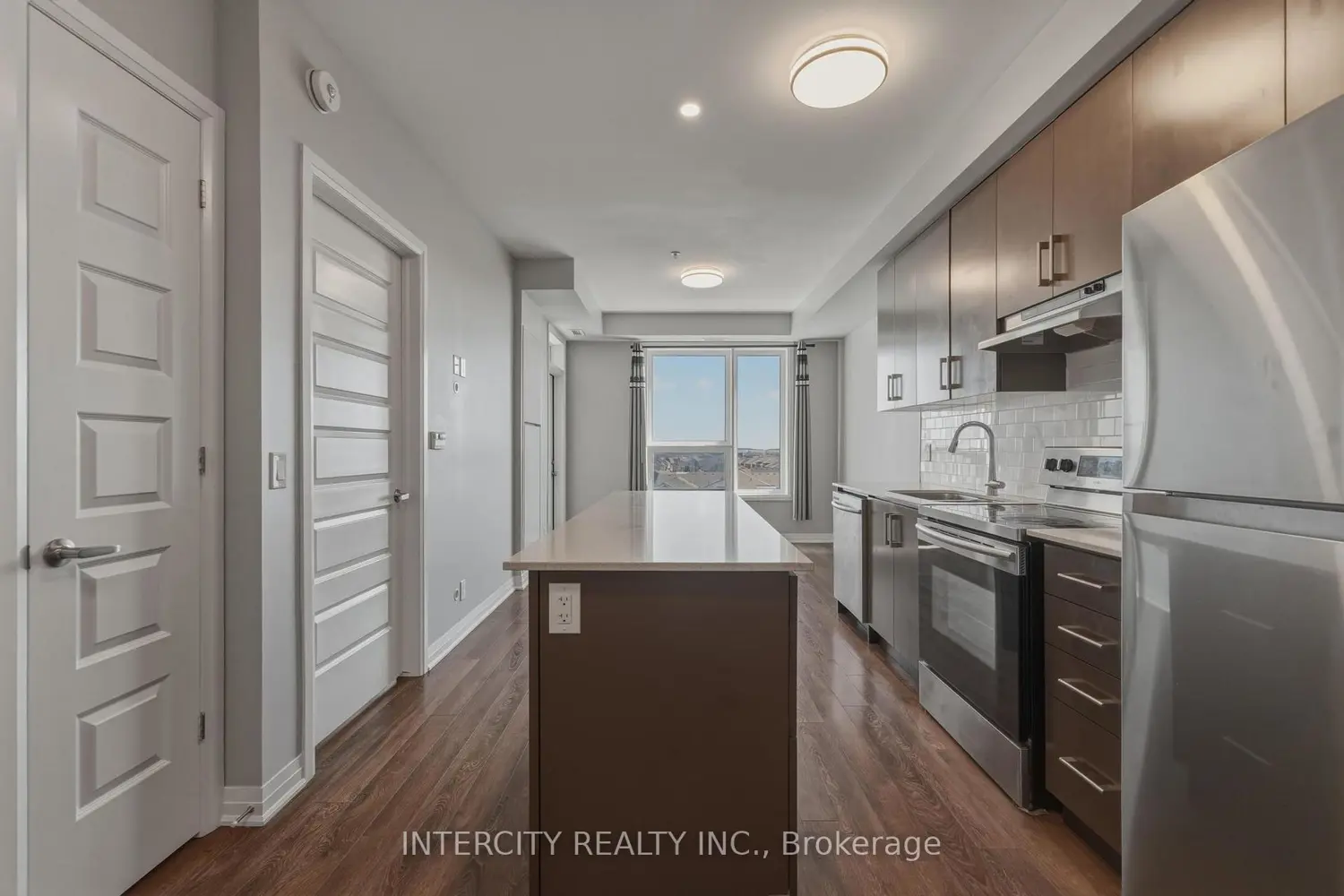 1105 Leger Way 504 photo 4