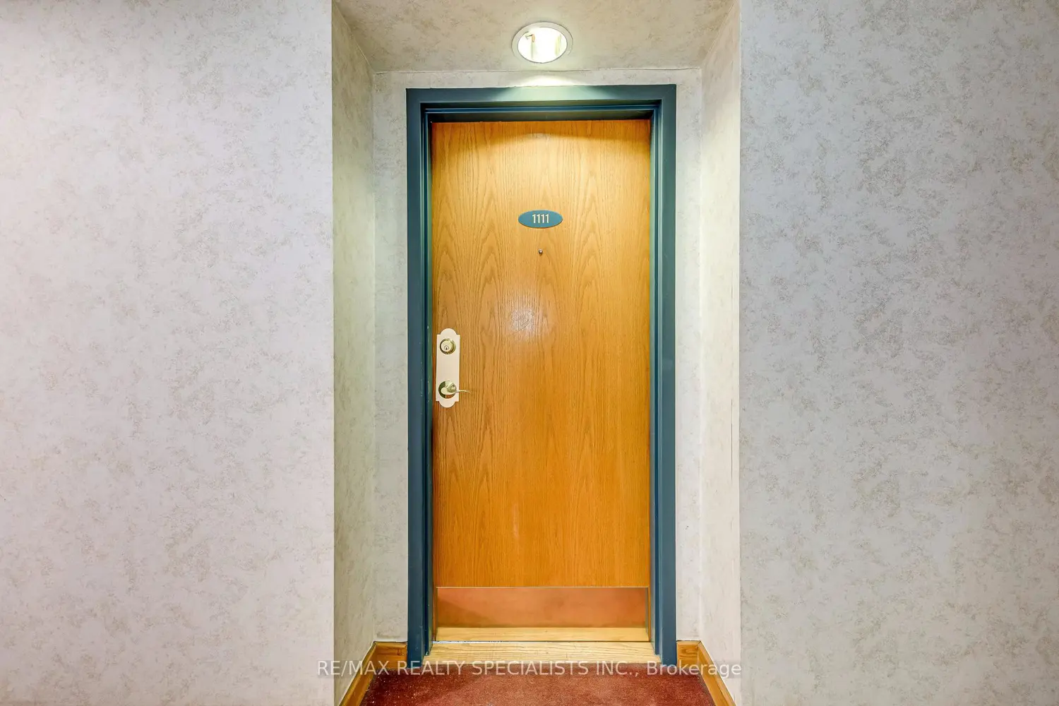 320 Mill Street 1111 photo 4