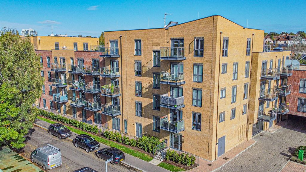 Additional image 20 of 2 bed flat for saleFrogmore Road, Hemel Hempstead HP3
