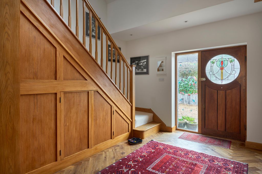 Additional image 5 of 7 bed detached house for saleDerby Road, Haslemere, Surrey GU27