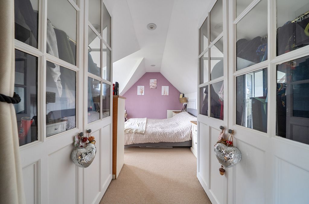 Additional image 14 of 1 bed flat for saleHindhead, Surrey GU26