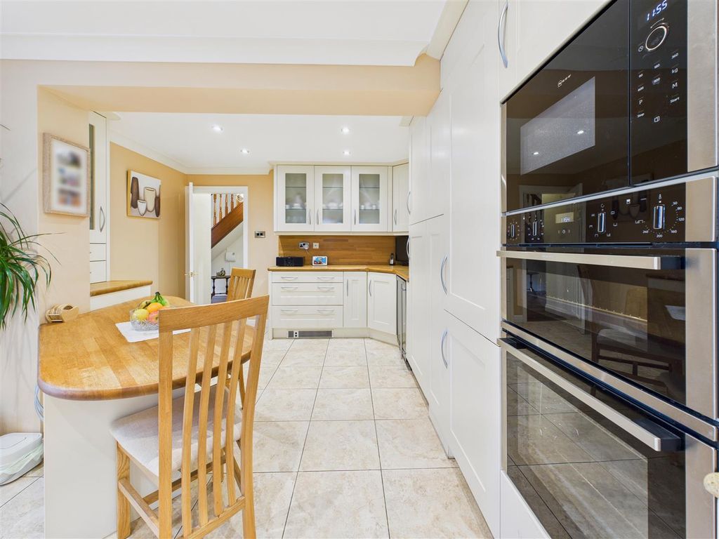 Additional image 5 of 4 bed detached house for saleJenny Brough Lane, Hessle HU13