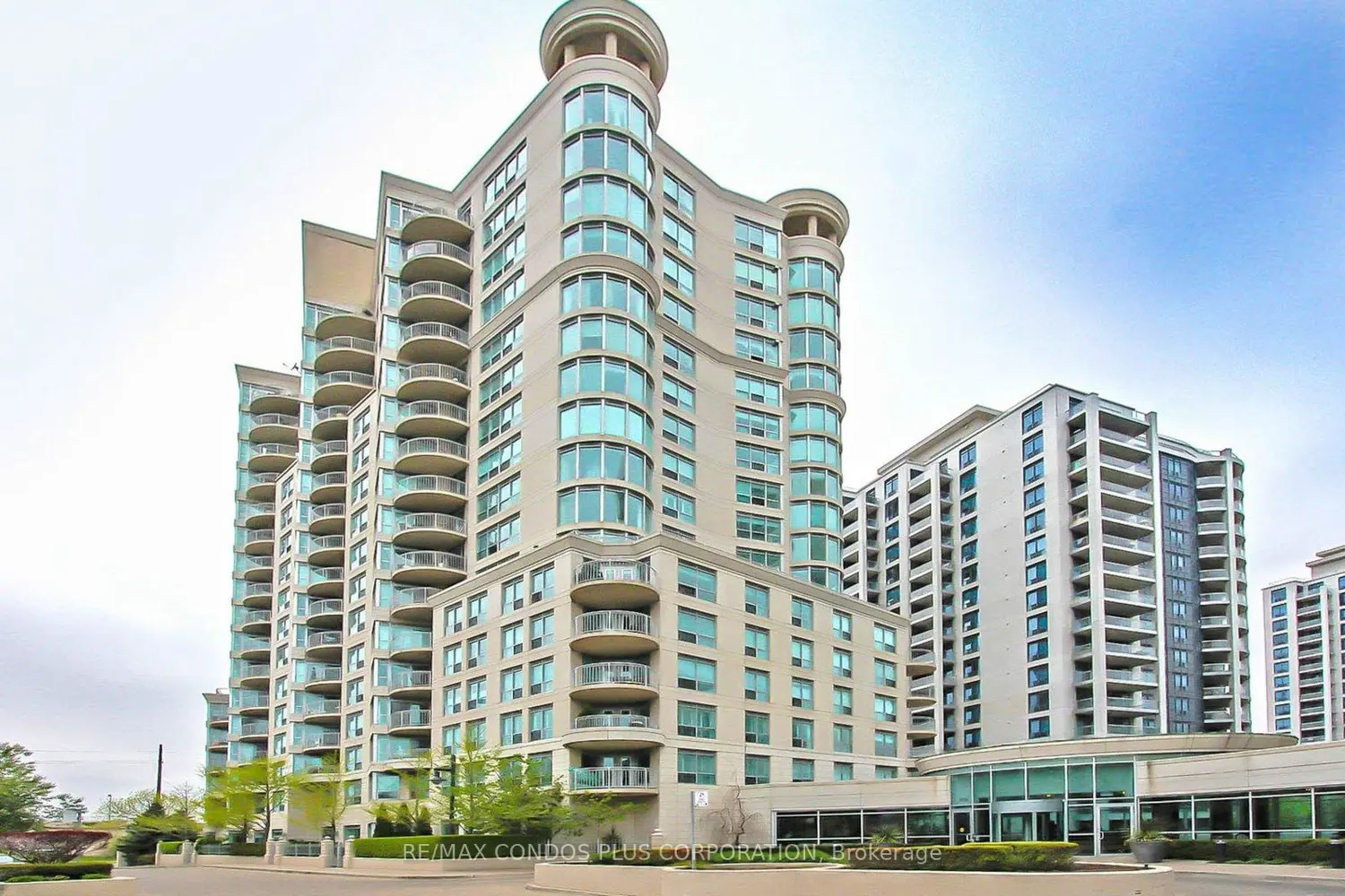 2111 Lake Shore Boulevard 506