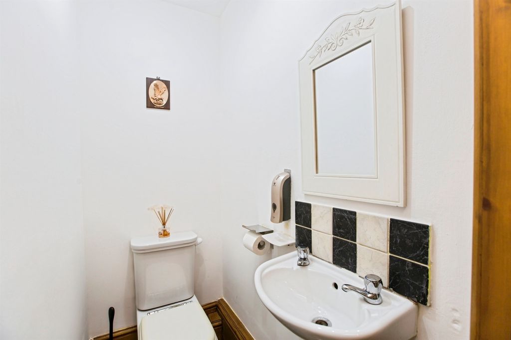 Additional image 11 of 4 bed detached house for saleLe Mar View, Southowram, Halifax HX3