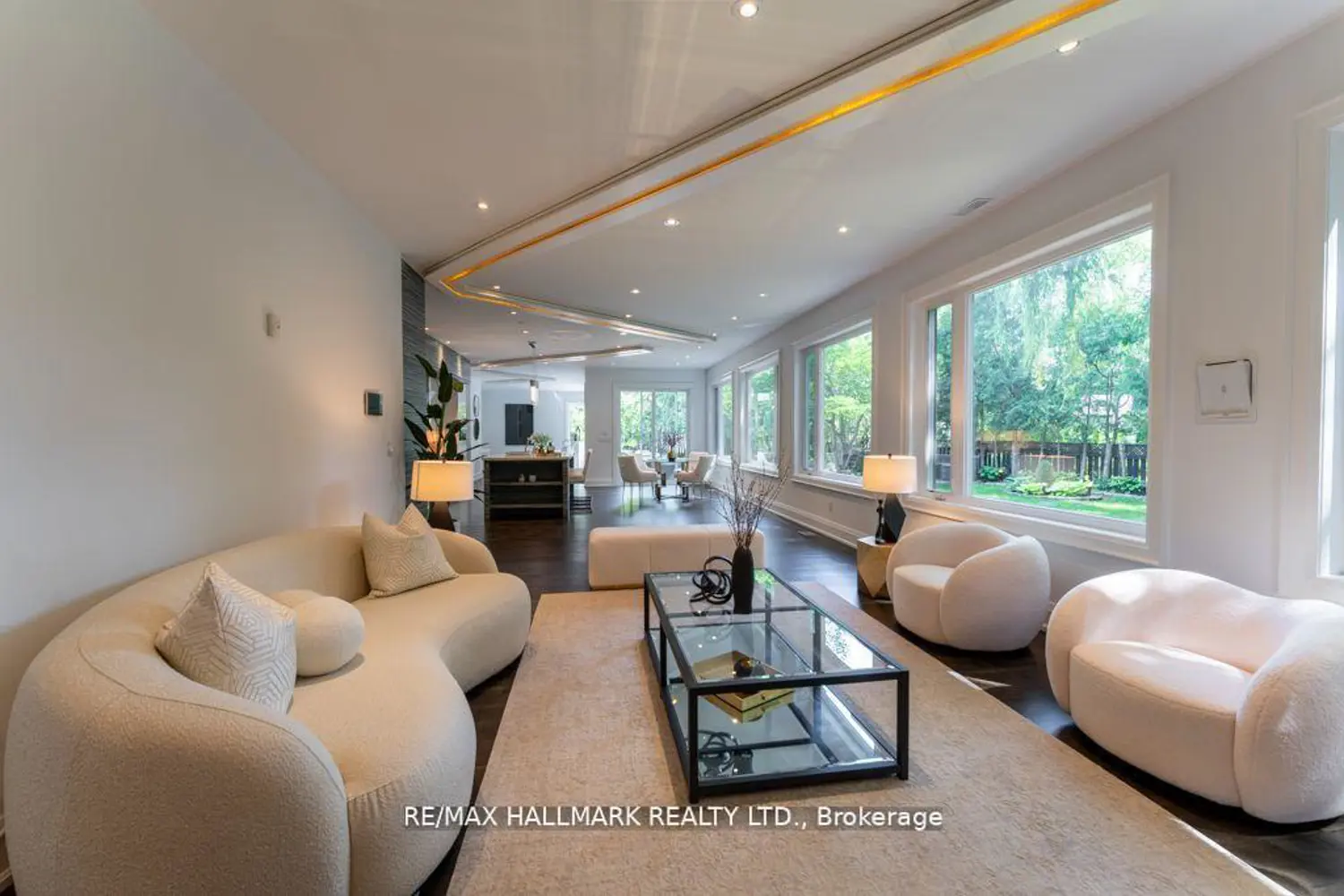 Additional image 11 of 17 Hammok Crescent