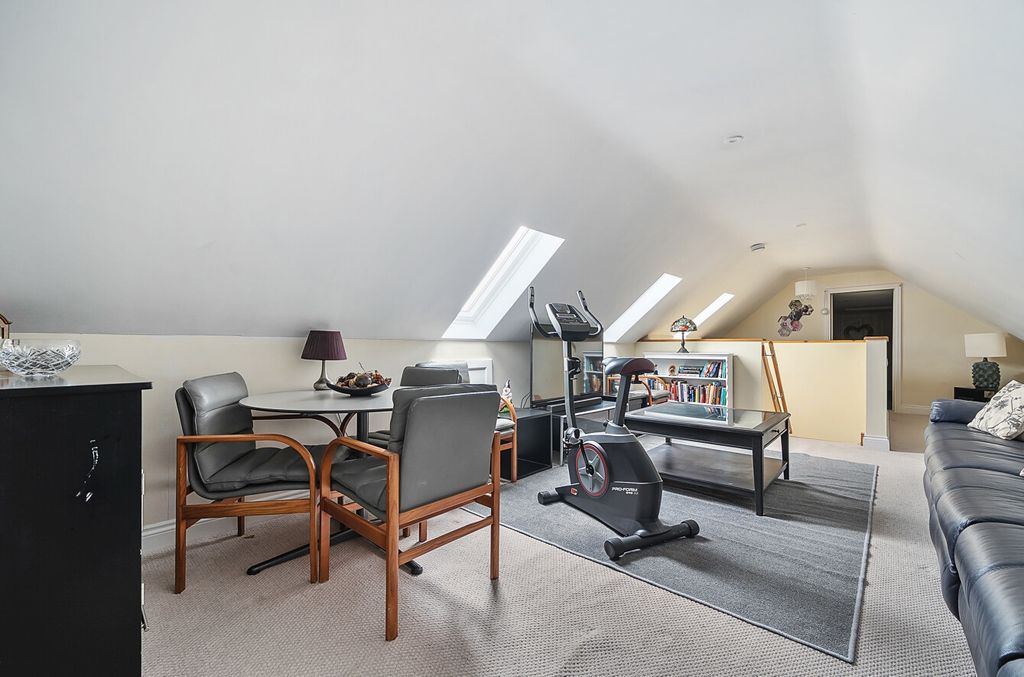 Additional image 19 of 6 bed bungalow for saleHindhead, Surrey GU26
