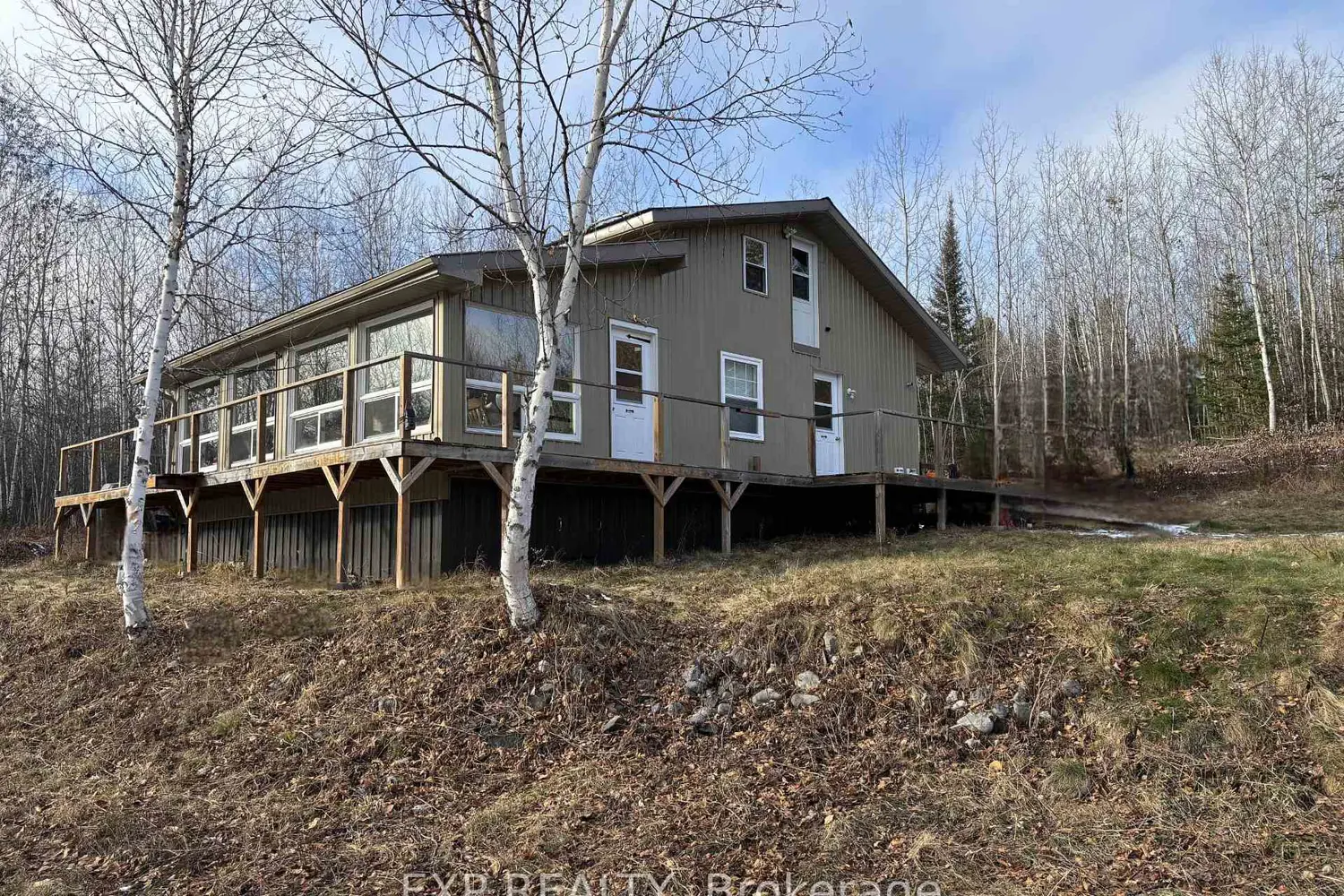 547 Guillemette Road photo 2