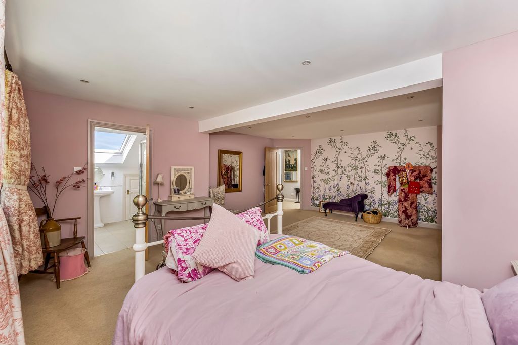 Additional image 18 of 5 bed detached house for saleWimlands Lane, Faygate RH12