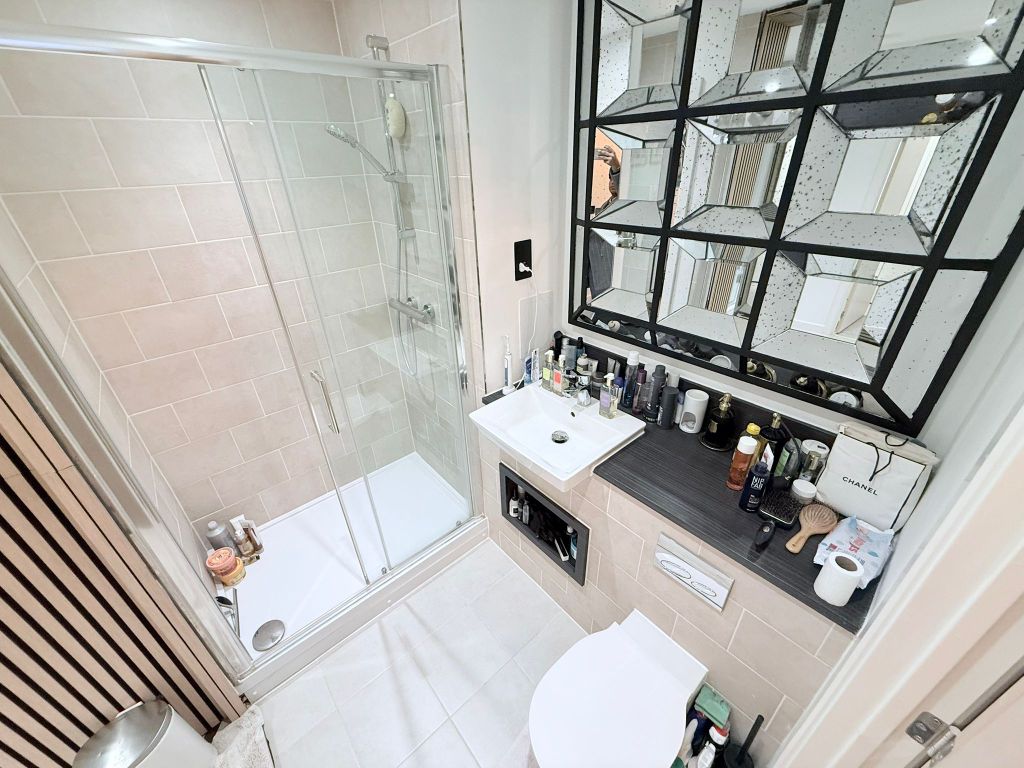 Additional image 4 of 2 bed flat for saleFarine Avenue, Hayes UB3