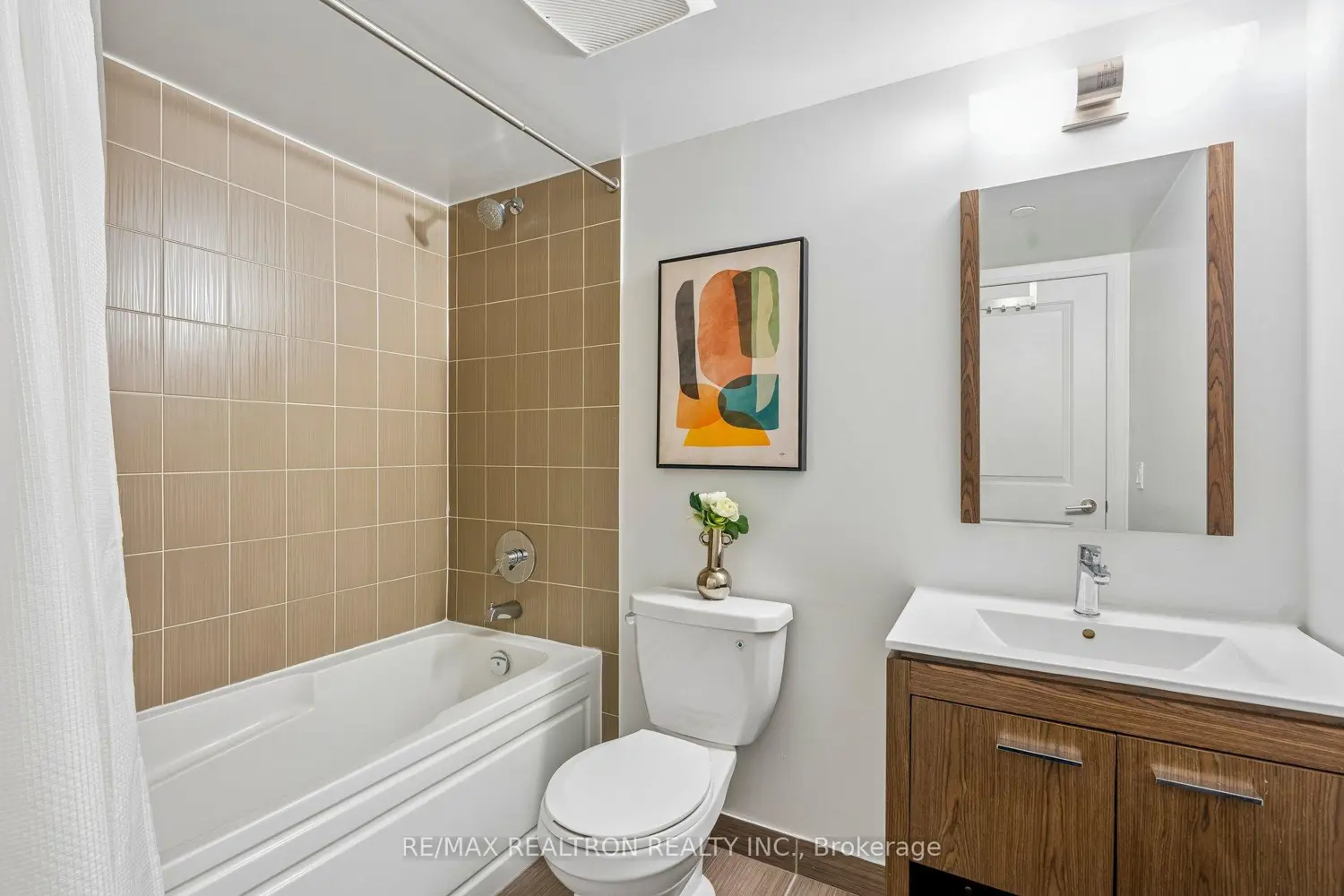Additional image 4 of 30 Meadowglen Place 1503
