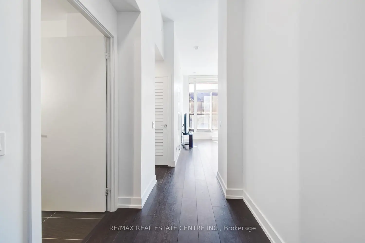 215 Veterans Drive 202 photo 5