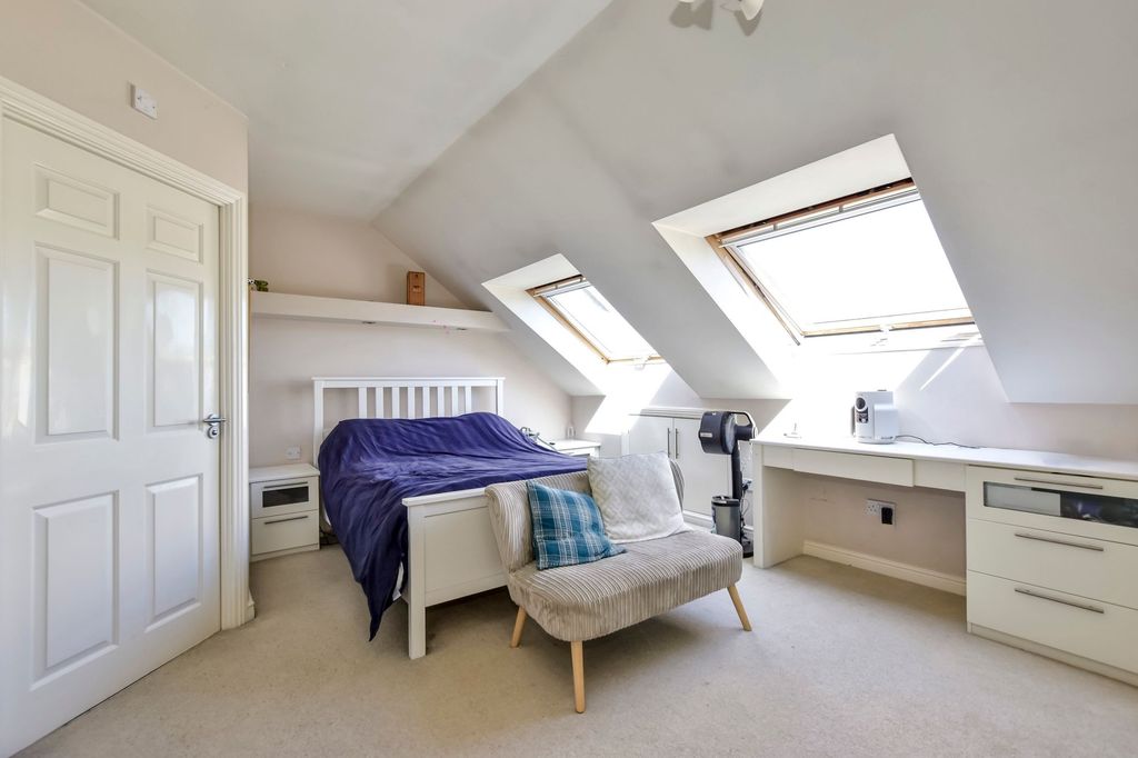 Additional image 15 of 3 bed flat for saleEvans Wharf, Hemel Hempstead HP3