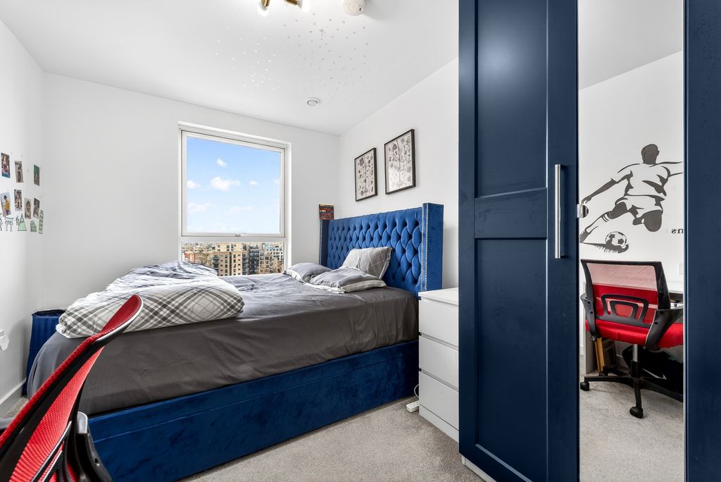 Additional image 13 of 3 bed flat for saleAlexandra Road, Hounslow TW3