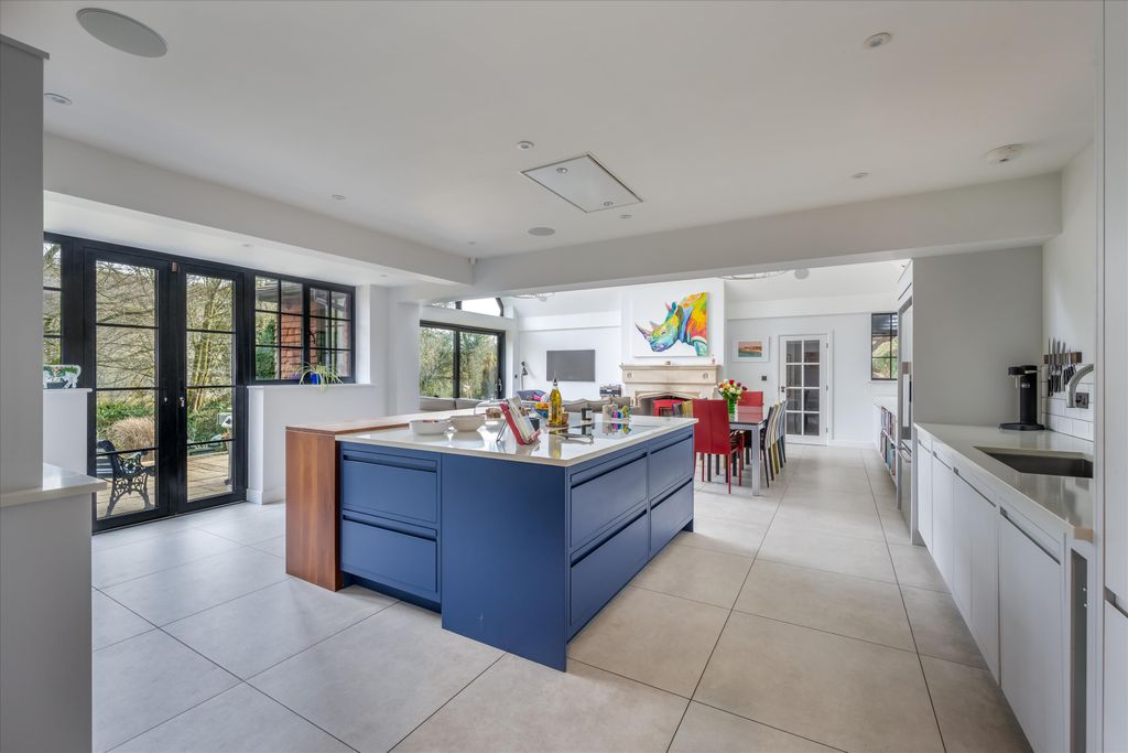 Additional image 4 of 5 bed detached house for saleHindhead Road, Haslemere, Surrey GU27