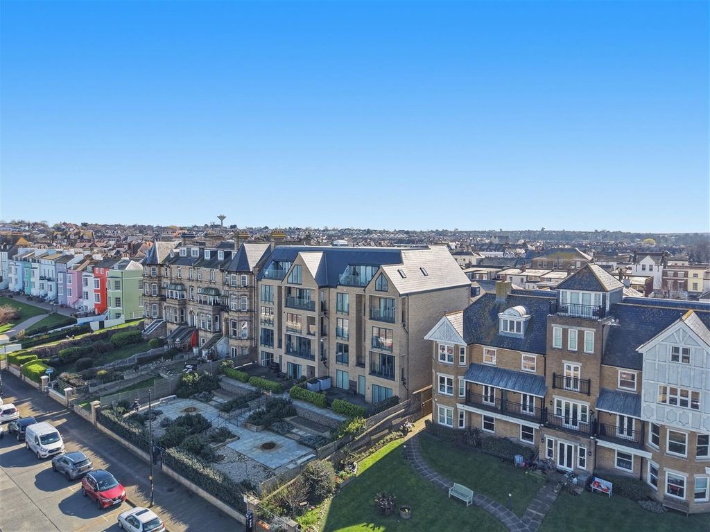 Additional image 7 of 2 bed flat for saleCentral Parade, Herne Bay CT6