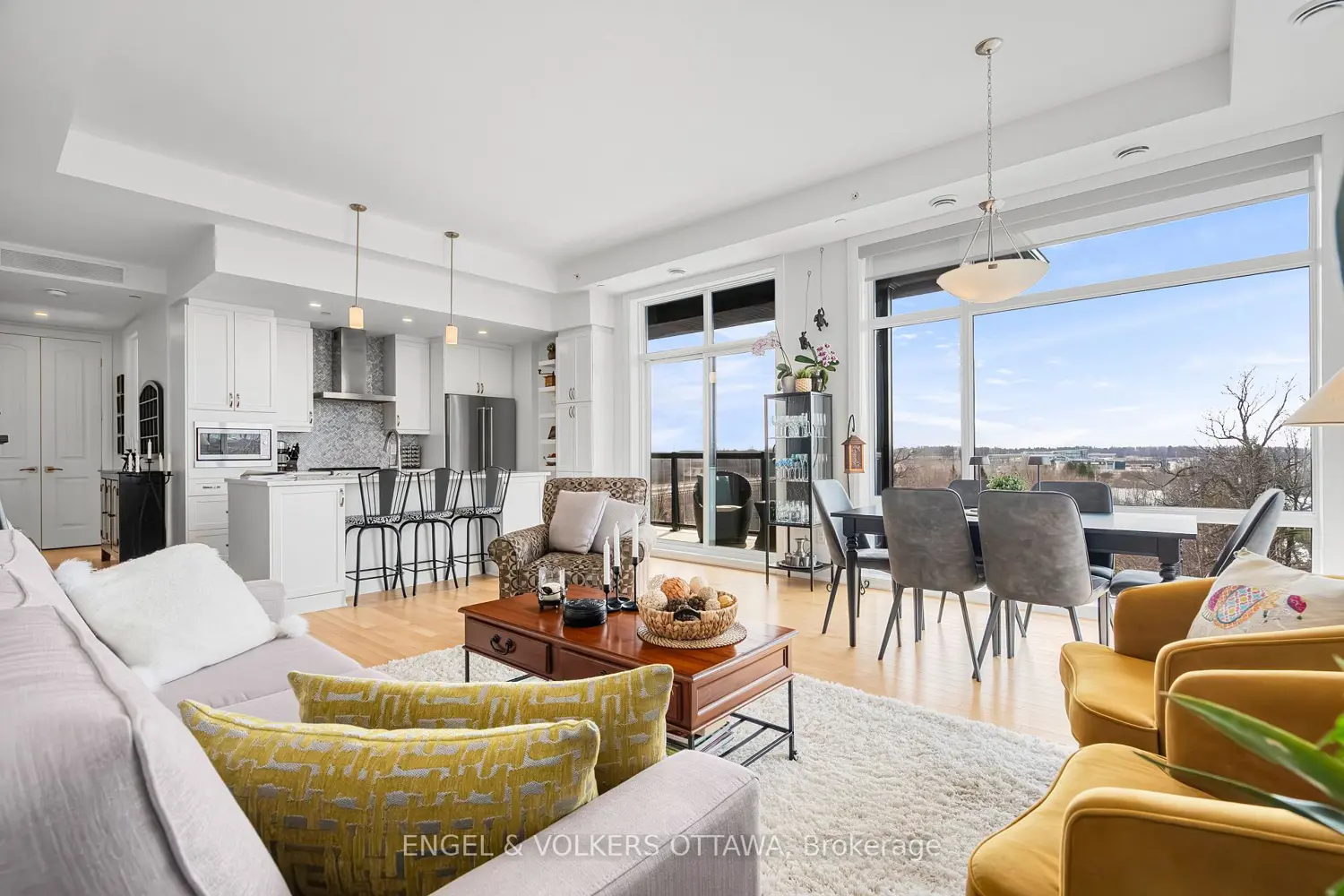 Additional image 6 of 110 Cortile Private 402