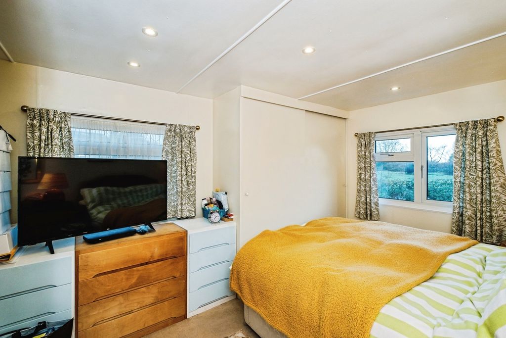 Additional image 9 of 1 bed property for saleCountryside Farm Park, Church Lane, Upper Beeding, West Sussex BN44