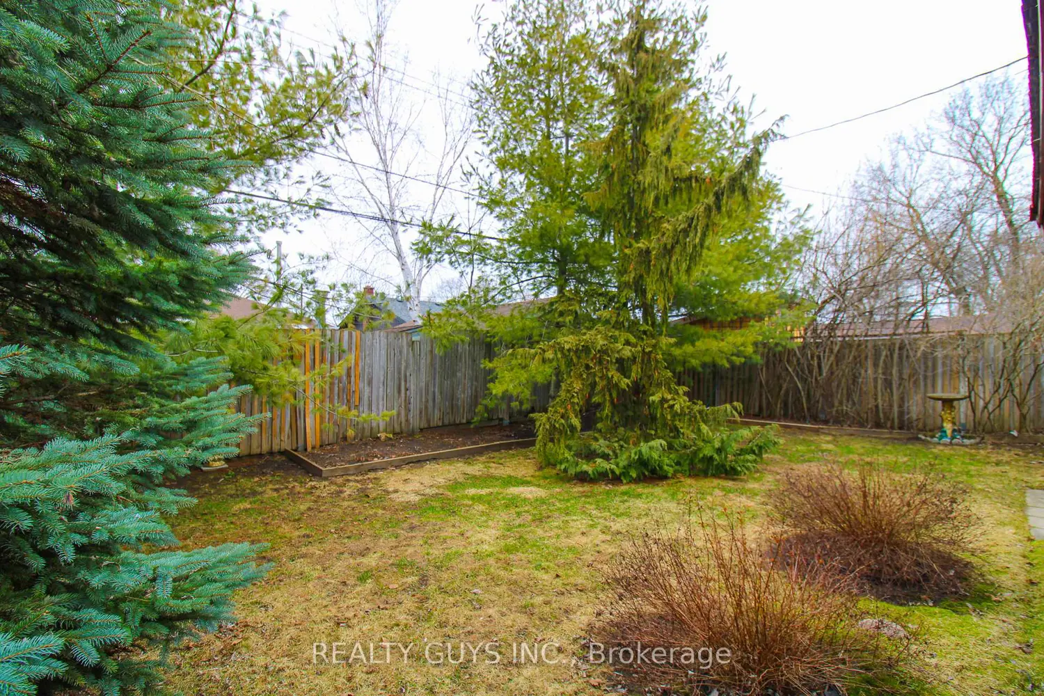 734 Crawford Place photo 4
