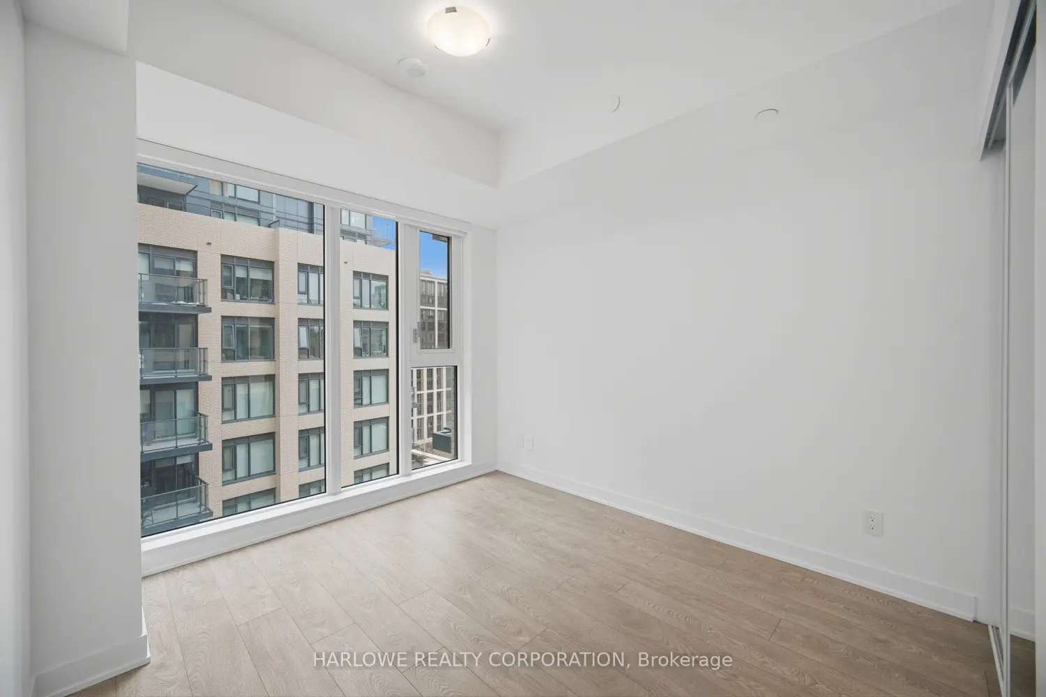 Additional image 8 of 543 Richmond Street 924