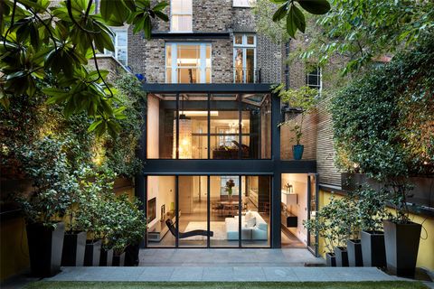 Horbury Crescent, London W11