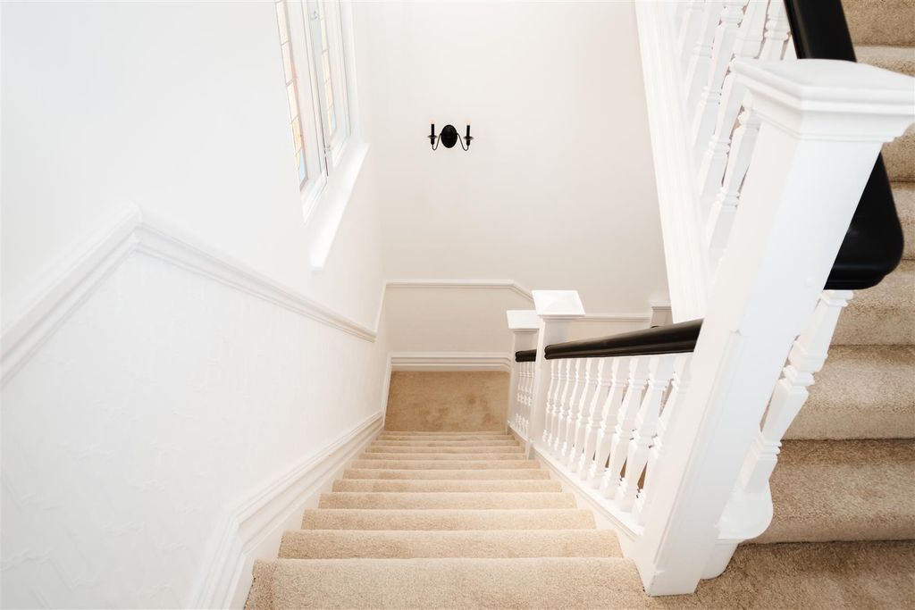 Additional image 22 of 6 bed semi-detached house for saleFerriby Road, Hessle HU13