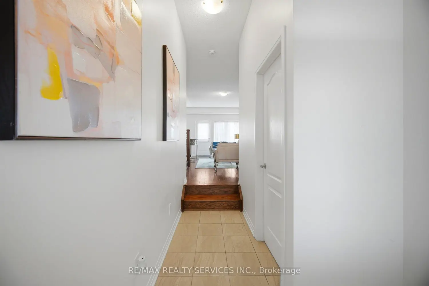 6 Landsborough Street photo 5
