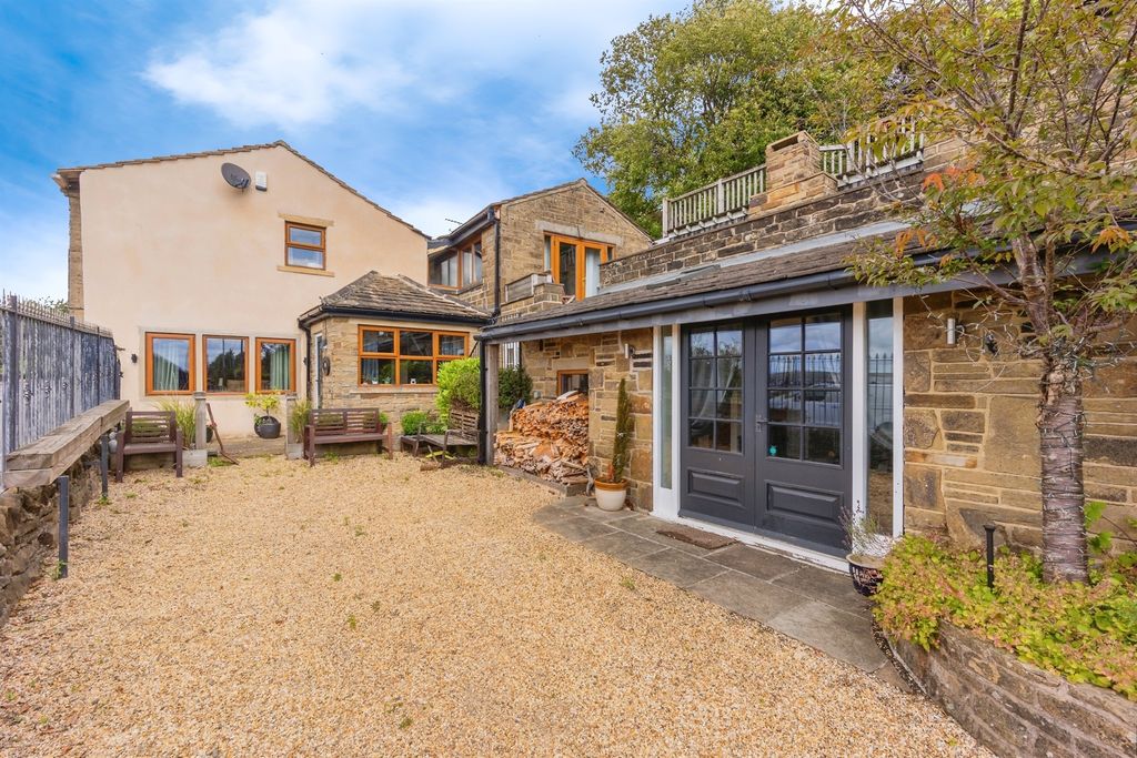 Additional image 11 of 6 bed detached house for saleCrow Point, Boothtown, Halifax HX3