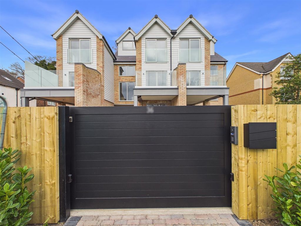 Additional image 35 of 4 bed town house for saleCliff Road, Hessle HU13