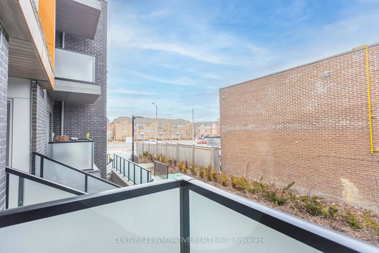 2791 Eglinton Avenue 511