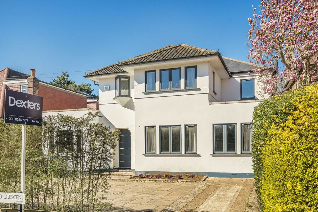 4 bed detached house for saleOrmond Crescent, Hampton TW12