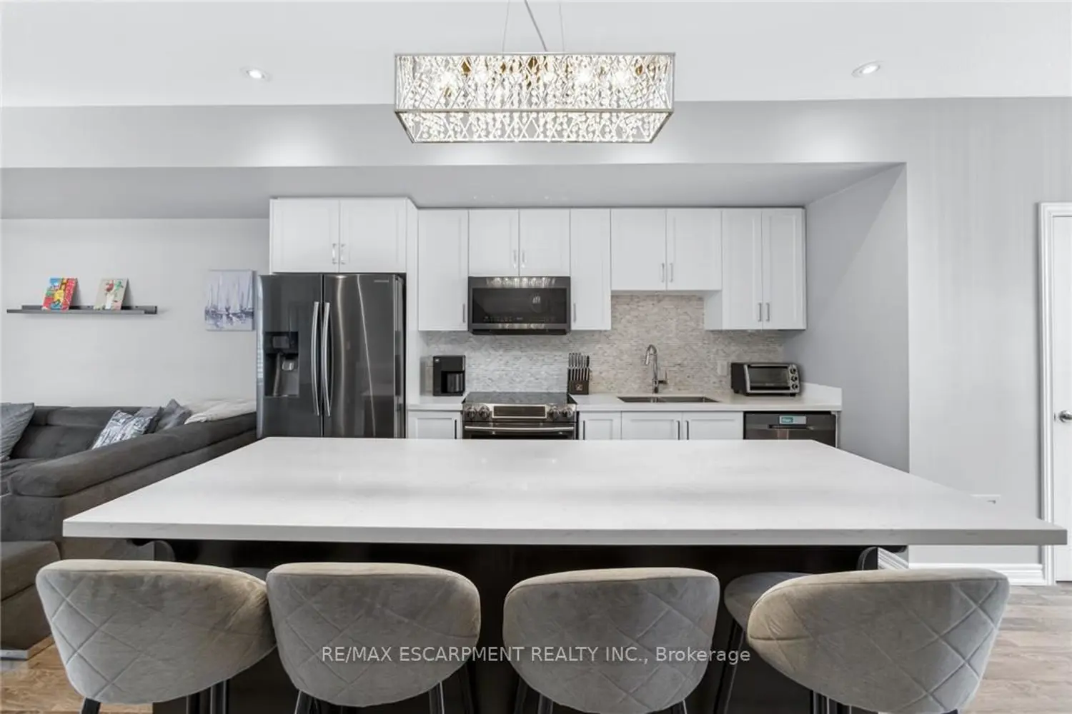 29 Esplanade Lane photo 5