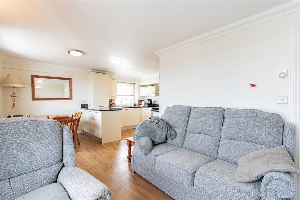 Additional image 4 of 2 bed flat for saleCentral Parade, Herne Bay CT6