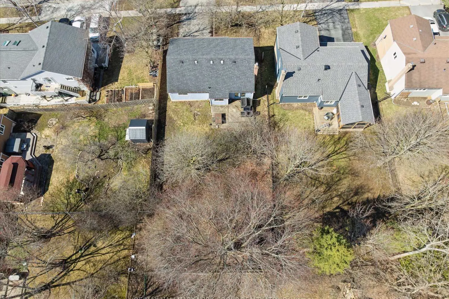 47 Holland River Boulevard photo 4