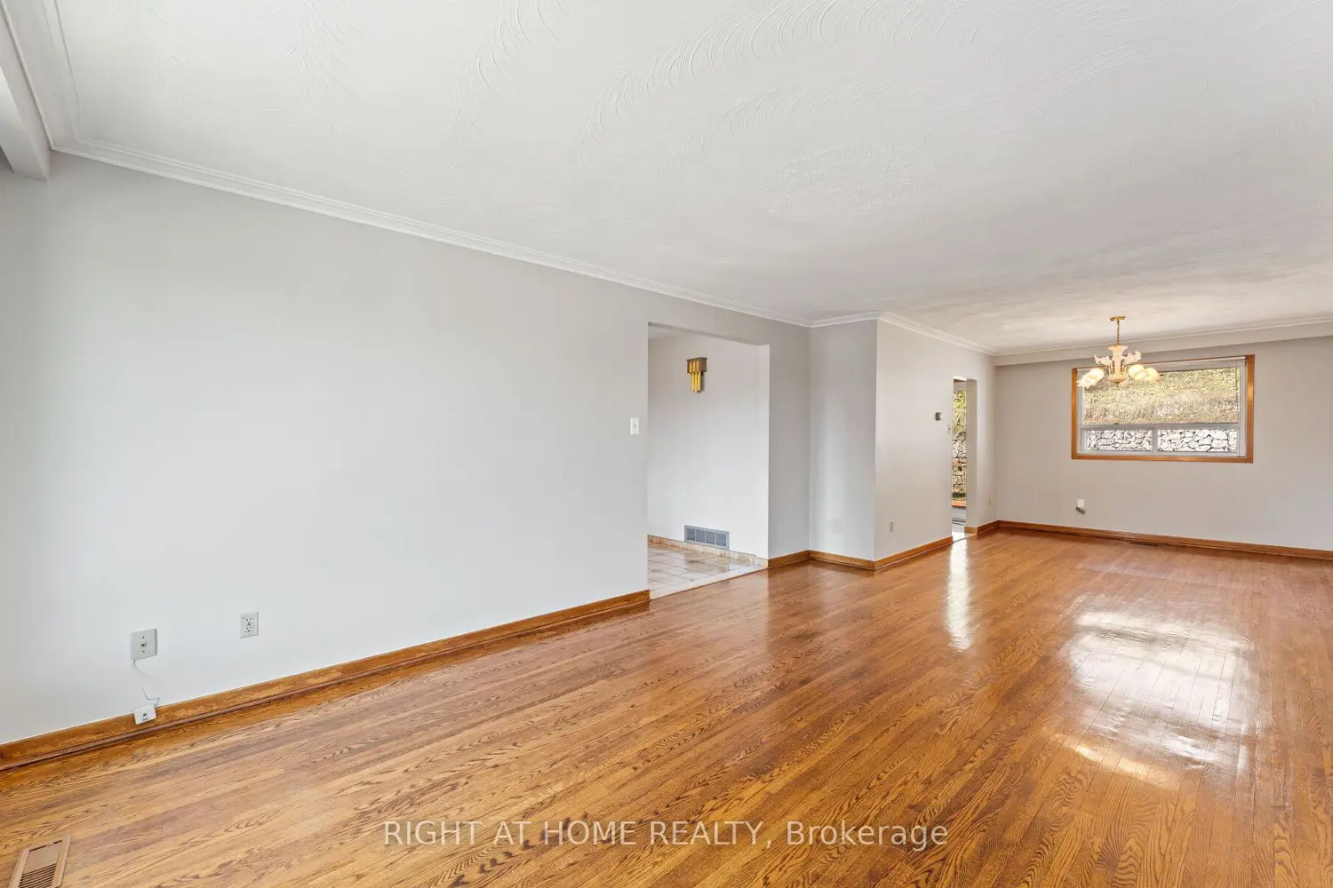 41 Knoll Drive photo 4
