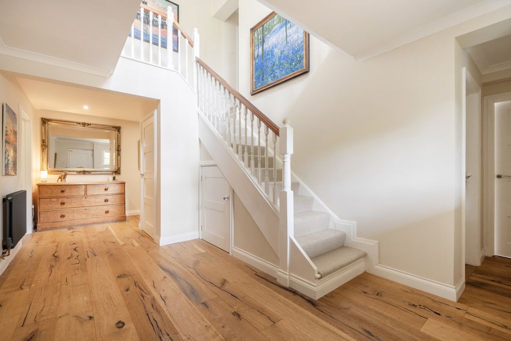 Additional image 12 of 6 bed detached house for saleGreys Road, Henley-On-Thames, Oxfordshire RG9