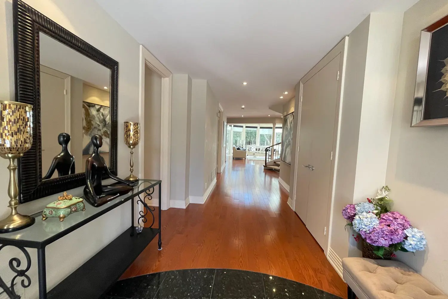 35 Gardiner Road photo 2