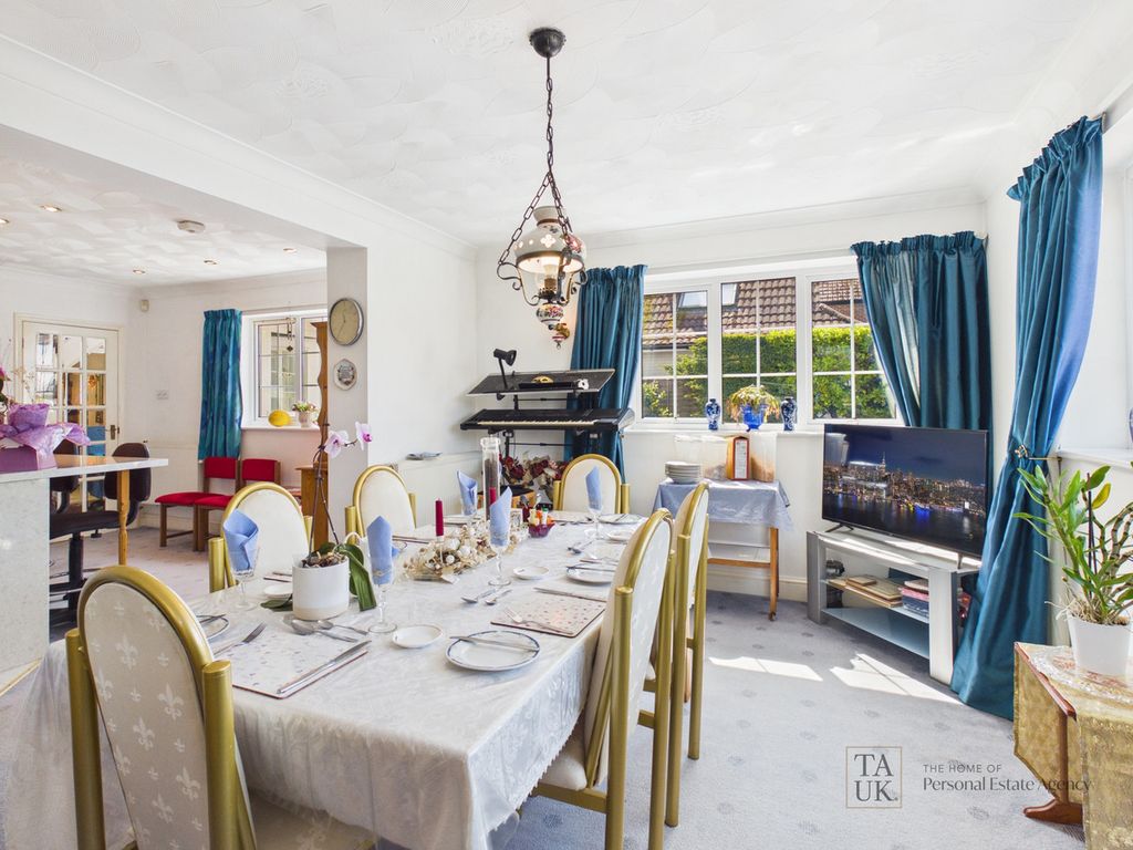 Additional image 12 of 5 bed detached house for saleHavant Road, Hayling Island PO11